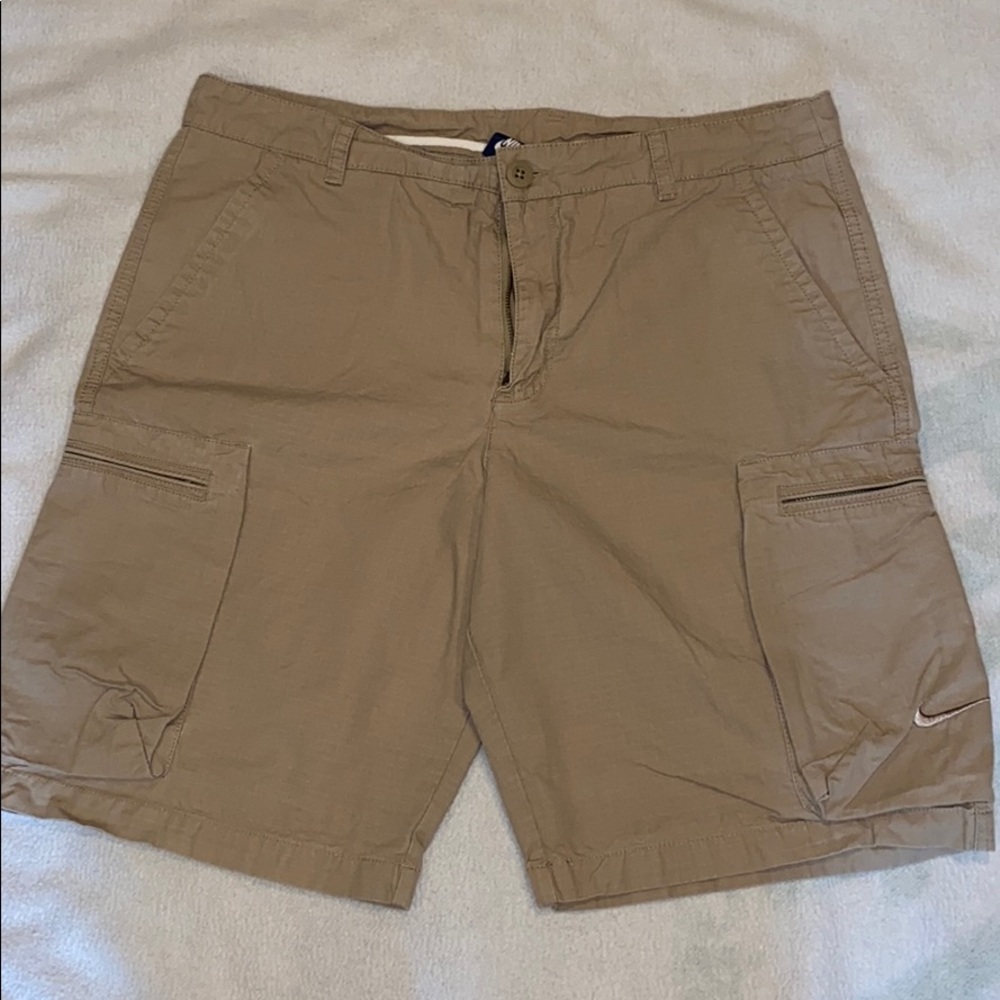 {Nike} Men’s Cargo Shorts